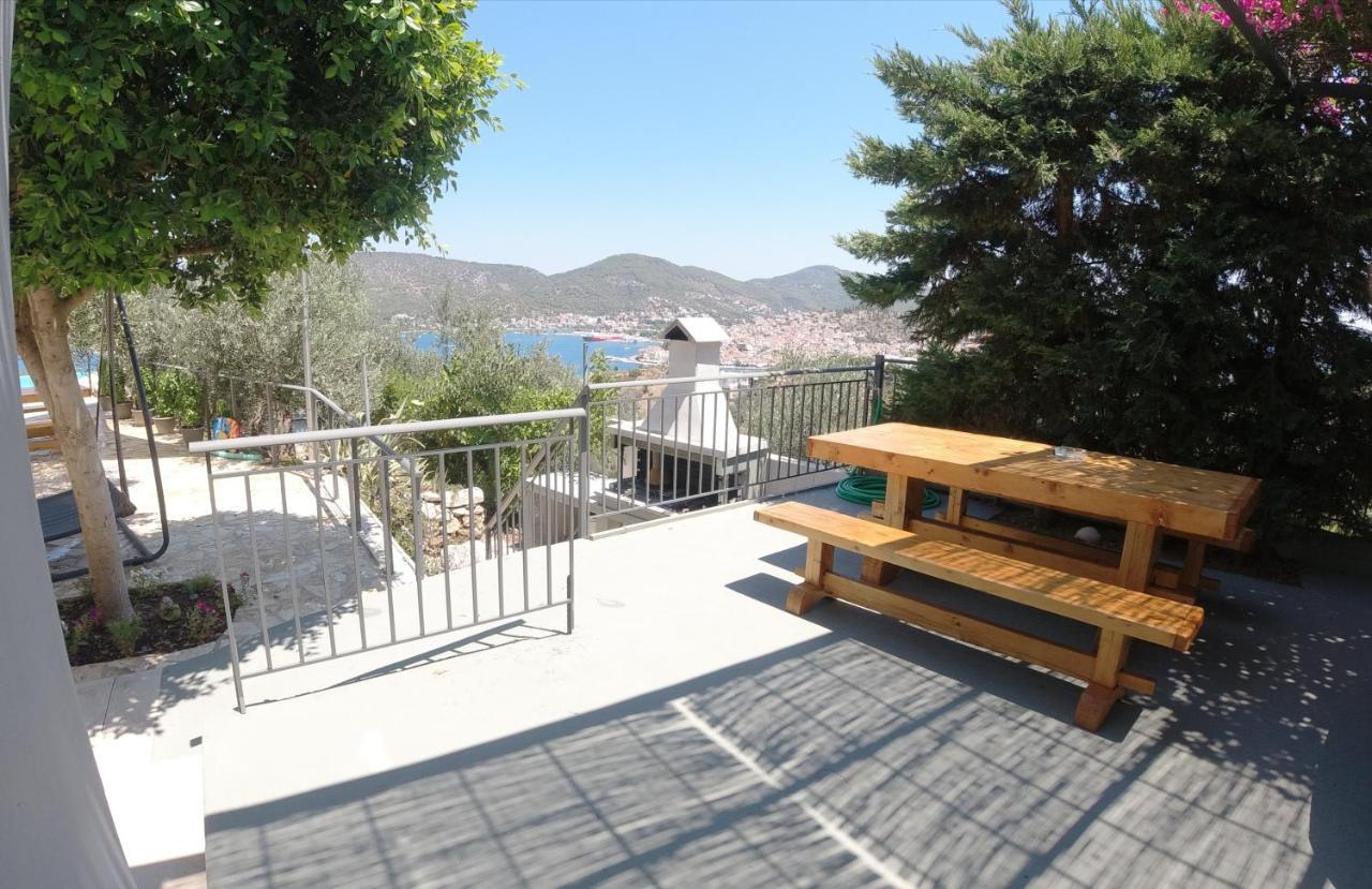 Saronic Topview Villa Galatas  Exterior photo