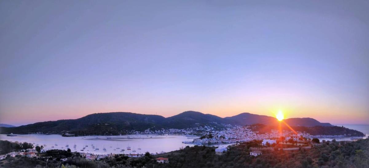 Saronic Topview Villa Galatas  Exterior photo